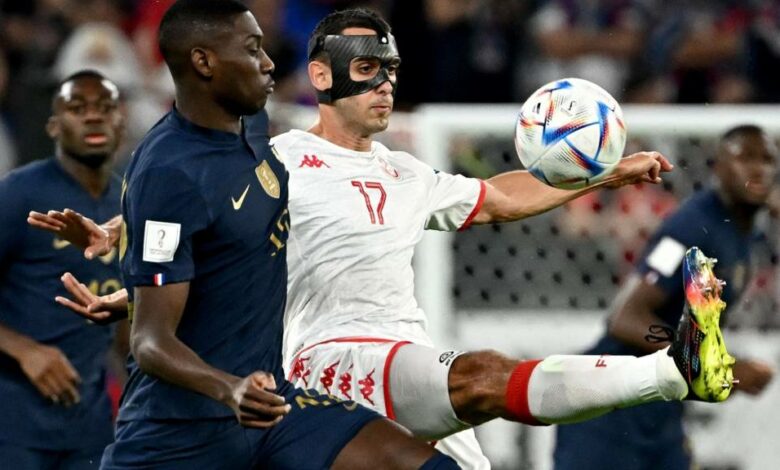 Tunisia's Elyes Skhiri against France