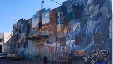 Huge painting on the wall of a factory in front of Jbal Jloud middle school. By Mohsen Hrizi for MedPerspective.org