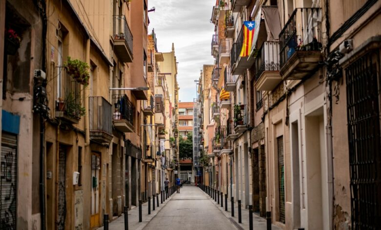 Barcelona's gothic quarter via Etias.com